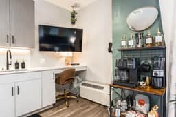 Hot Tub, King Bed, Coffee Bar, Balcony - Image 4