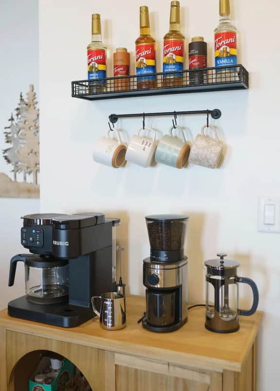 Coffee-Bar Townhome · En-Suites · Guest Favorite - Image 3