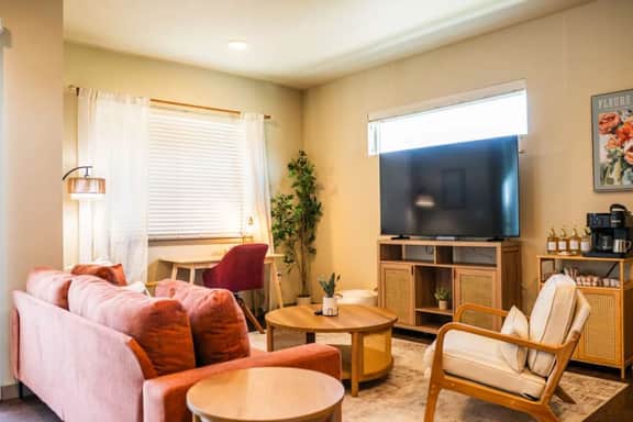 2BR · Free Parking · Gym · In-Unit Laundry - Image 5
